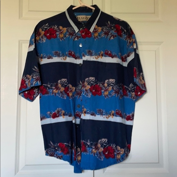 B.U.M. Hawaiian button down 100% cotton shirt. - Picture 7 of 7